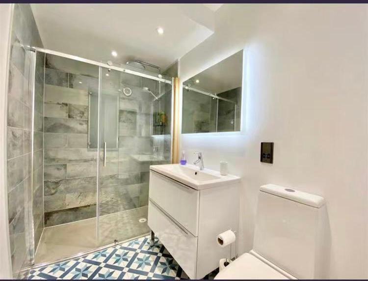Plymouth Hoe - Stunning 2 Bedroom Lower Ground Floor Apartment エクステリア 写真